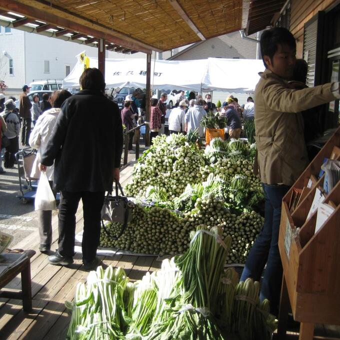 佐久穂町農産物直売所 越冬市の写真